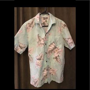 Men’s Hawaiian shirt